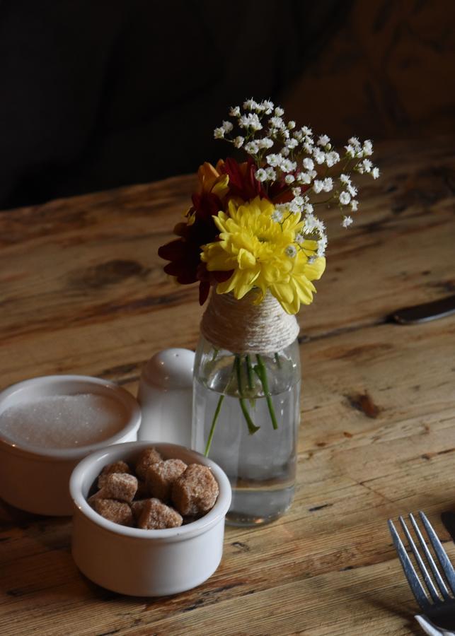 The Crown Inn West Down エクステリア 写真